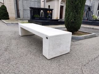 Le nuove panchine Le nuove panchine