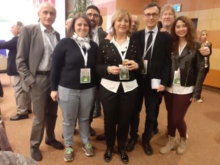 Il gruppo con il parlamentare Andrea Giorgis e l'assessore regionale Gianna Pentenero Il gruppo con il parlamentare Andrea Giorgis e l'assessore regionale Gianna Pentenero