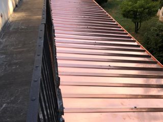 La copertura appena rifatta dal Comune