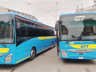 nuovi bus iveco