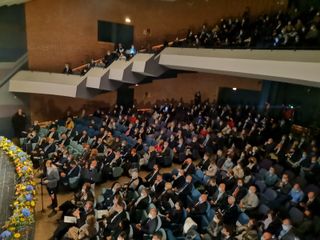 Il numeroso pubblico al Teatro "G. Busca" di Alba