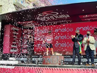 La premiazione sul palco di corso Nizza