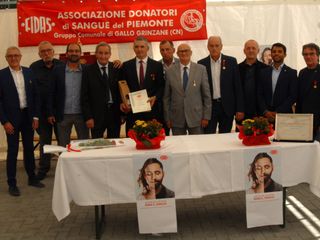 La premiazione di Giuseppe Viberti, arrivato a 197 donazioni
