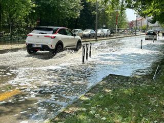 Alba, corso Europa allagato