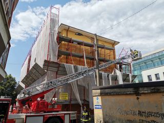 Vigili del Fuoco al lavoro in via Ognissanti