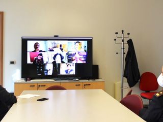 Un momento dell'incontro in videoconferenza che nei giorni scorsi ha coinvolto le amministrazioni di undici centri di Langhe e Roero