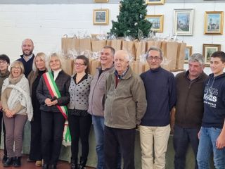 Mattia Aguzzi riceve la medaglia d'oro a Mondovì