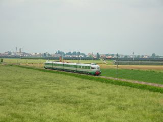 L'Arlecchino al passaggio sul viadotto ferroviario del torrente Pesio a Magliani Alpi