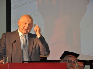 Un momento dell'applaudita lectio magistralis del prof. Zamagni