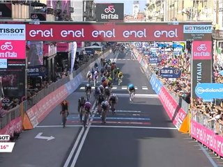 La premiazione sul palco di corso Nizza