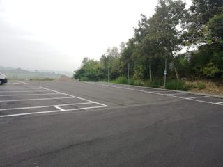 Il nuovo spazio lungo via Roddino: presto accoglierà un'area camper e una colonnina per la ricarica elettrica