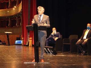 Il saluto del sindaco albese Carlo Bo