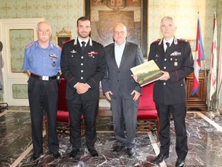 Il benvenuto all'ufficiale dell'allora sindaco Marello, nel settembre di quattro anni fa