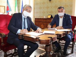 Il primo cittadino con Daniele Sobrero, neo delegato allo Sport