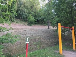 I giochi del Percorso Vita di San Cassiano, teatro di nuove scorribande degli ungulati