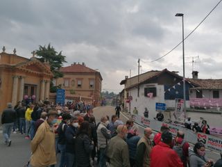 Il Giro entra in provincia di Cuneo (immagini Rai)