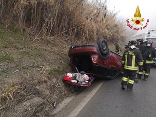 Il sinistro avvenuto a 600 metri di distanza, sempre sulla provinciale per Castagnito