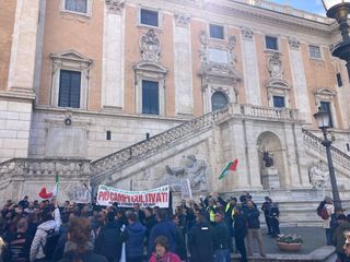 La protesta a Roma. Presente una delegazione dal Piemonte, sei dal Cuneese La protesta a Roma. Presente una delegazione dal Piemonte, sei dal Cuneese