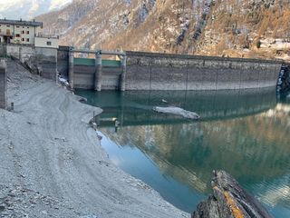 Foto tratte dalla pagina di Mauro Calderoni Foto tratte dalla pagina di Mauro Calderoni