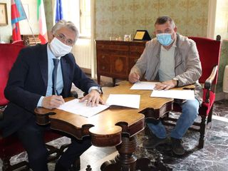 Il sindaco Bo con il consigliere Mario Sandri