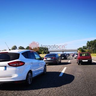 Gli automobilisti si autopromuovono. Sono sempre gli altri a non rispettare le regole di guida Gli automobilisti si autopromuovono. Sono sempre gli altri a non rispettare le regole di guida