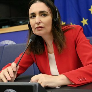 Gianna Gancia (Lega), violenza contro le donne: "Da Europa servono misure con Next Generation Eu per parità di genere in scuole e lavoro" Gianna Gancia (Lega), violenza contro le donne: "Da Europa servono misure con Next Generation Eu per parità di genere in scuole e lavoro"