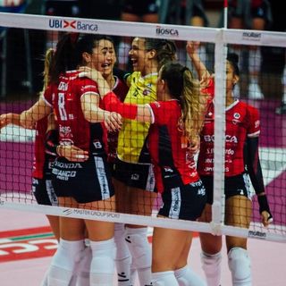 Un’esultanza delle gatte (credit Creattiva Agency)