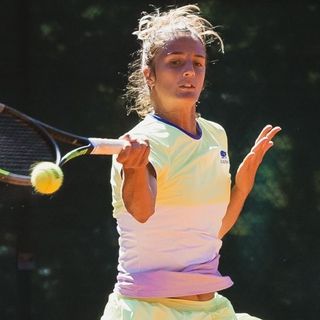 Tennis: in archivio un mese di aprile ricco di soddisfazioni per Camilla Rosatello