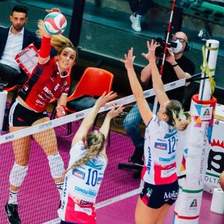 Gaia Giovannini, qui in azione contro l'Igor Gorgonzola Novara, è stata la top scorer biancorossa a Monza (credit Creattiva Agency)