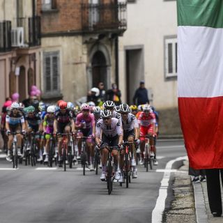 La cronometro di Torino apre Giro d'Italia 2021, nomi e dorsali del 184 corridori al via