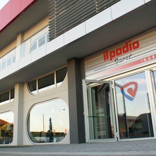 Cuneo Volley: "Vieni da Il Podio Sport a scoprire in anteprima  le nuove divise"