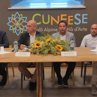 Una giornata alla scoperta dei Giardini delle Essenze: iniziativa presentata presso la sede dell'ATL del Cuneese (VIDEO) Una giornata alla scoperta dei Giardini delle Essenze: iniziativa presentata presso la sede dell'ATL del Cuneese (VIDEO)