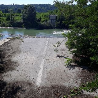 In attesa di ricostruire il ponte Mulino di Monchiero, la Provincia impegna 1,4 milioni per le opere complementari