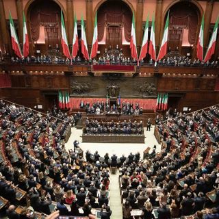 VOLTI E RISVOLTI / Sta emergendo il tentativo della politica di soffocare la partecipazione