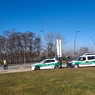 Alba, controlli della Polizia Locale: due patenti ritirate, altrettanti mezzi sospesi dalla circolazione per mancata revisione