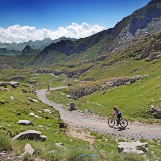 Chiude l’Alta Via del Sale, turisti disorientati tra due province Chiude l’Alta Via del Sale, turisti disorientati tra due province