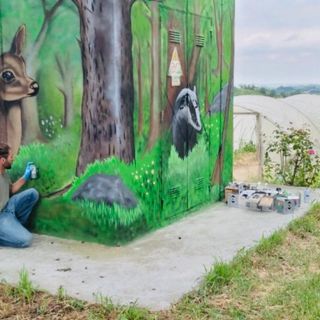 Animali e natura del Roero raccontati nel murale dello "street artist" Stefano Castelli [FOTO]