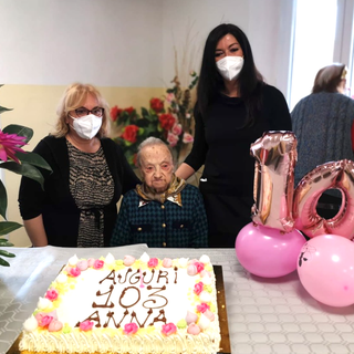 Alla residenza Montepulciano di Bra i 103 anni di nonna Anna