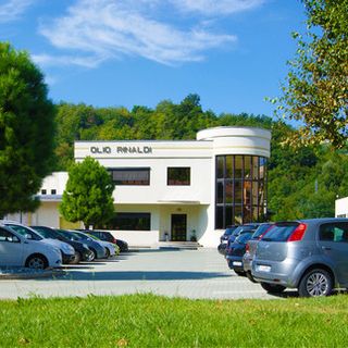 La sede dell'oleificio Rinaldi a Diano d'Alba