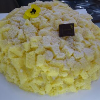 La Torta Mimosa