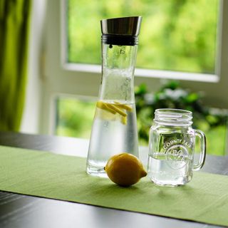 L'arte di bere acqua pura: Scopri come con Bellerofonte Acqua