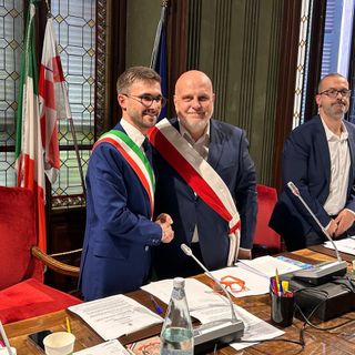 Il sindaco di Alba Alberto Gatto e l'ex presidente del consiglio Maurizio Marello