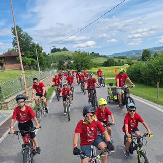 Un'unica pedalata lunga due eventi: Alba e il cammino verso la Vuelta