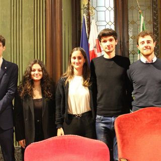 Filippo Currado con l'assessora Lucia Vignolo  (al centro) e Fabio Ambrogio. Da sinistra  Riccardo Spolaore  e Aurora Beltrandi