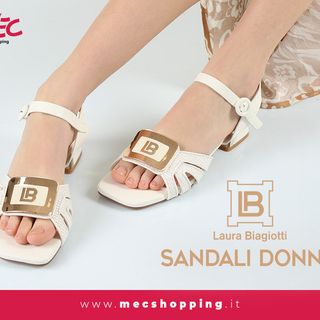 Sandali flat vs sandali con tacco: quando e come indossarli al meglio