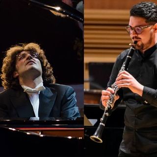 I musicisti Antonio Tinelli, Giuliano Mazzoccante, Alessio Chiulli con la pittrice Elisa Filomena I musicisti Antonio Tinelli, Giuliano Mazzoccante, Alessio Chiulli con la pittrice Elisa Filomena