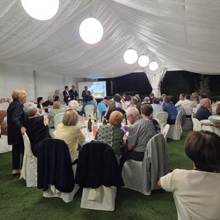 Un frangente della cena di beneficenza