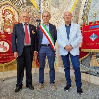 I presidenti di Avis e Fidal Tommaso Allocco e Armando Verrua con il sindaco di Bra Fogliato I presidenti di Avis e Fidal Tommaso Allocco e Armando Verrua con il sindaco di Bra Fogliato