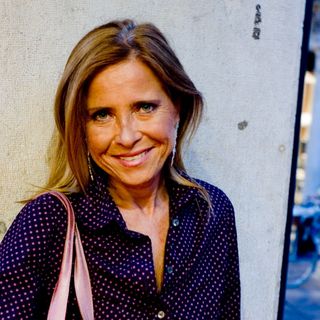 La Fondazione Mirafiore porta a Serralunga d'Alba la scrittrice Rosa Matteucci per le Passeggiate Letterarie La Fondazione Mirafiore porta a Serralunga d'Alba la scrittrice Rosa Matteucci per le Passeggiate Letterarie