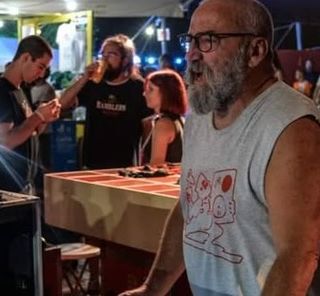 Addio a Talu, il ricordo di Alex Corlazzoli (direttore del festival “Funamboli” di Mondovì): “Ha lasciato un bagaglio che ci permetterà di non perderlo di vista”